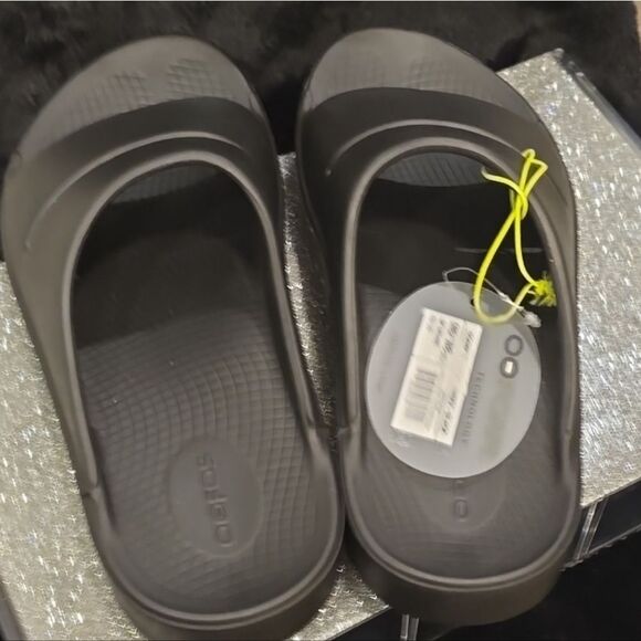 OOFOS OOahh Slide Sandals - Picture 9 of 9